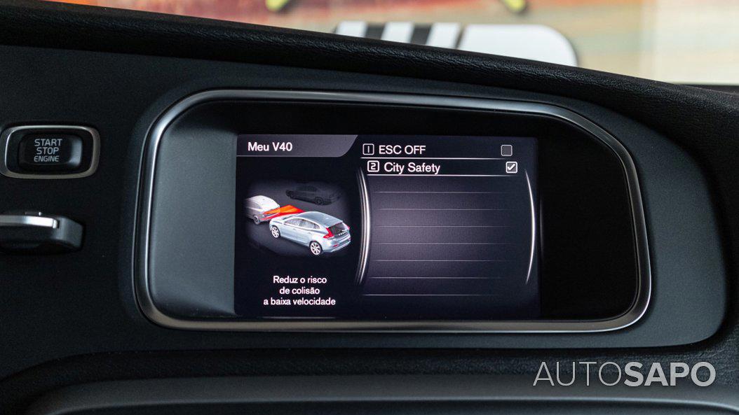 Volvo V40 2.0 D3 Momentum de 2019