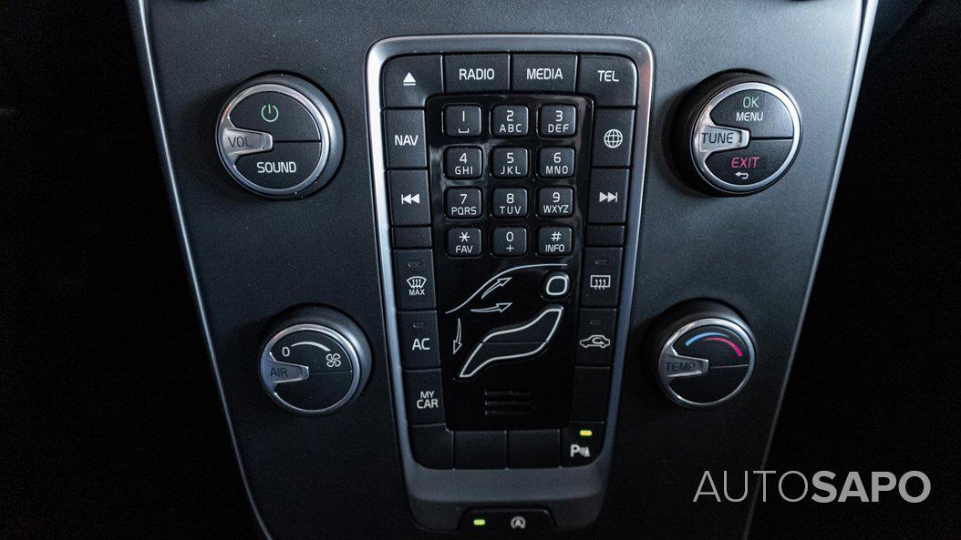 Volvo V40 2.0 D3 Momentum de 2019