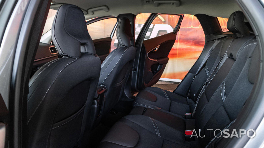 Volvo V40 2.0 D3 Momentum de 2019