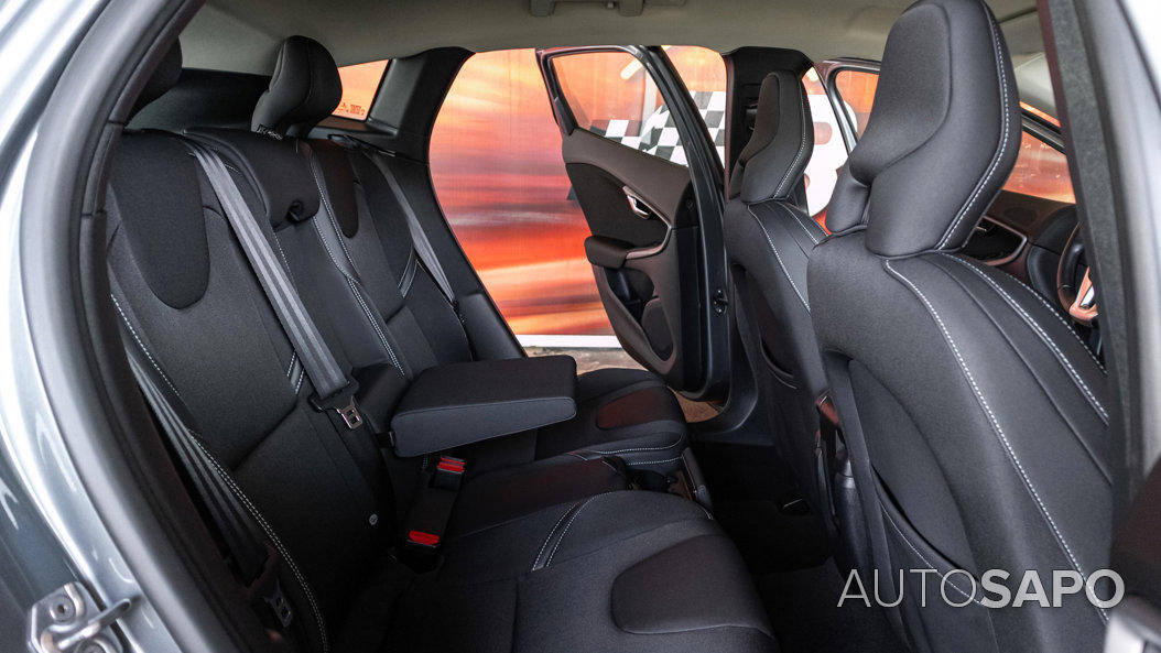 Volvo V40 2.0 D3 Momentum de 2019