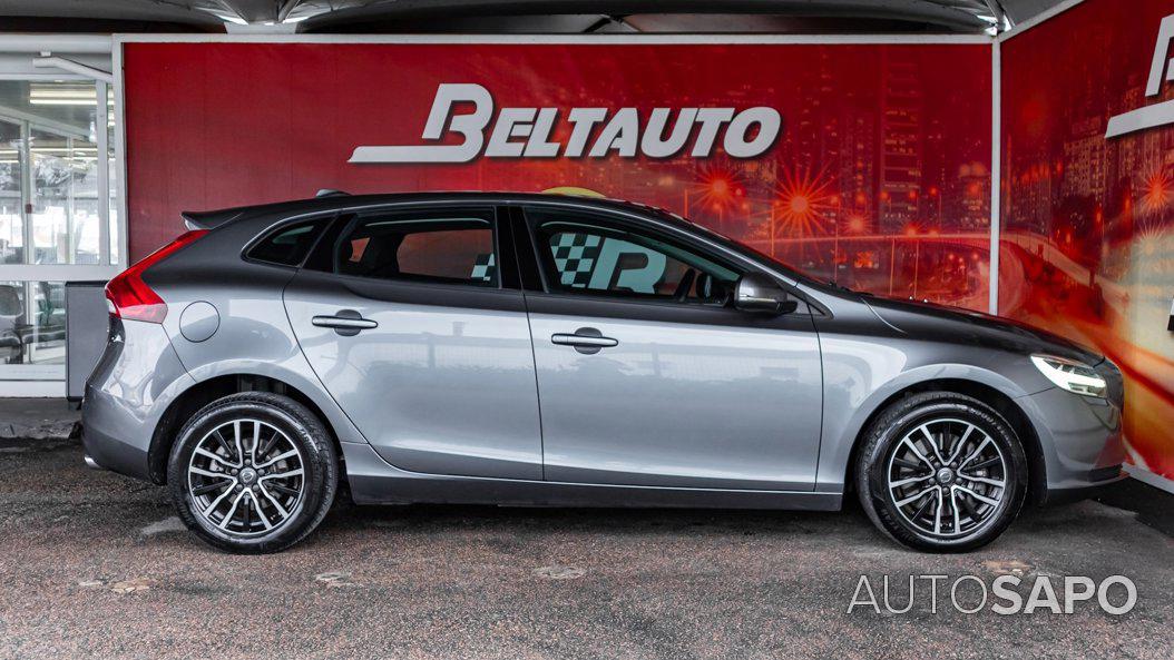 Volvo V40 2.0 D3 Momentum de 2019