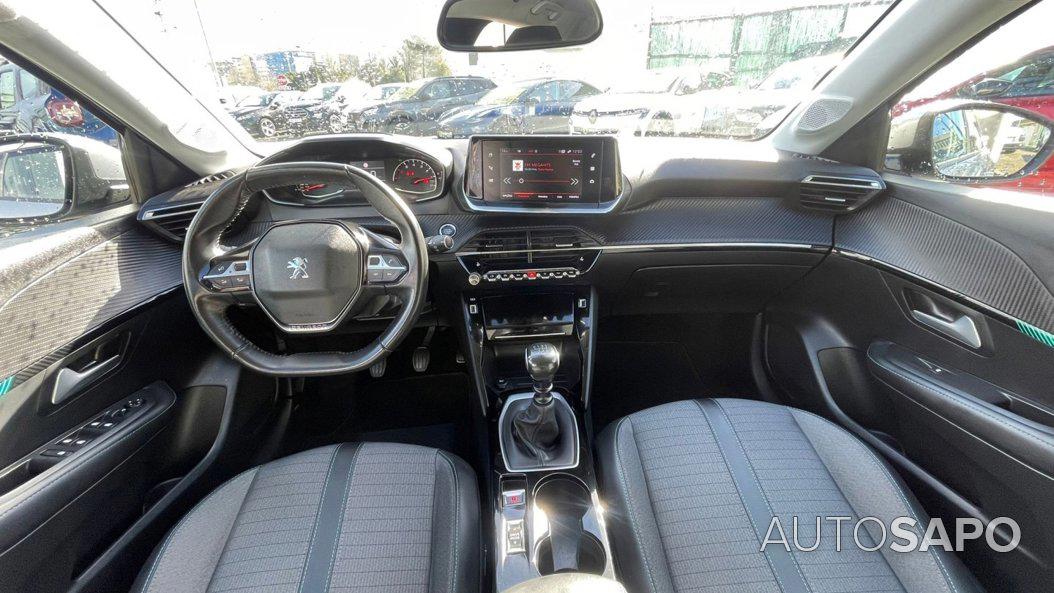 Peugeot 208 1.2 PureTech Allure de 2021