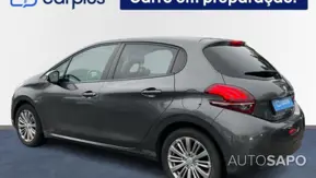 Peugeot 208 1.2 PureTech Life Signature de 2019