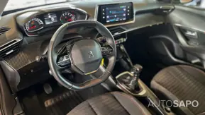 Peugeot 2008 1.2 PureTech Active Pack de 2021