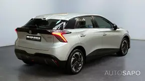 MG MG4 51 kWh Standard de 2023