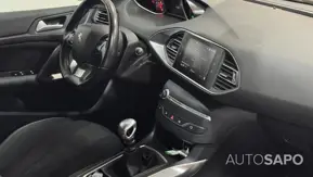 Peugeot 308 1.2 PureTech Allure de 2018