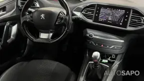 Peugeot 308 1.2 PureTech Allure de 2018