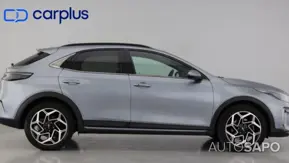 Kia XCeed 1.0 T-GDi Tech+SRF de 2022