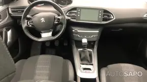 Peugeot 308 1.2 PureTech Allure de 2019