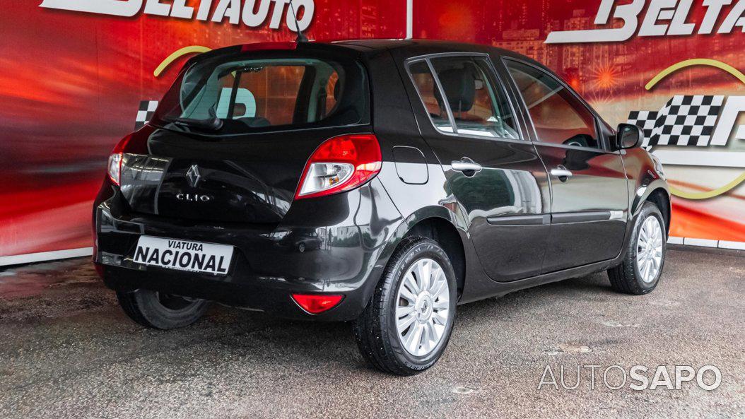 Renault Clio 1.2 16V Dynamique de 2011