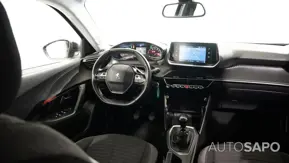 Peugeot 2008 1.2 PureTech Active de 2021