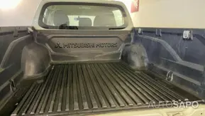 Mitsubishi L200 Strakar de 2022