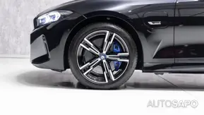 BMW Série 3 330 e Pack M Auto de 2023