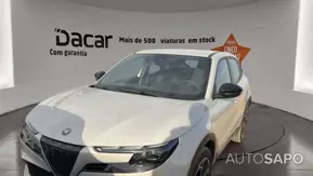 Alfa Romeo Junior Elettrica de 2025