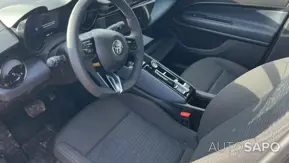 Alfa Romeo Junior Elettrica de 2025