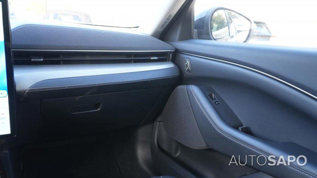 Ford Mustang Mach-E de 2024