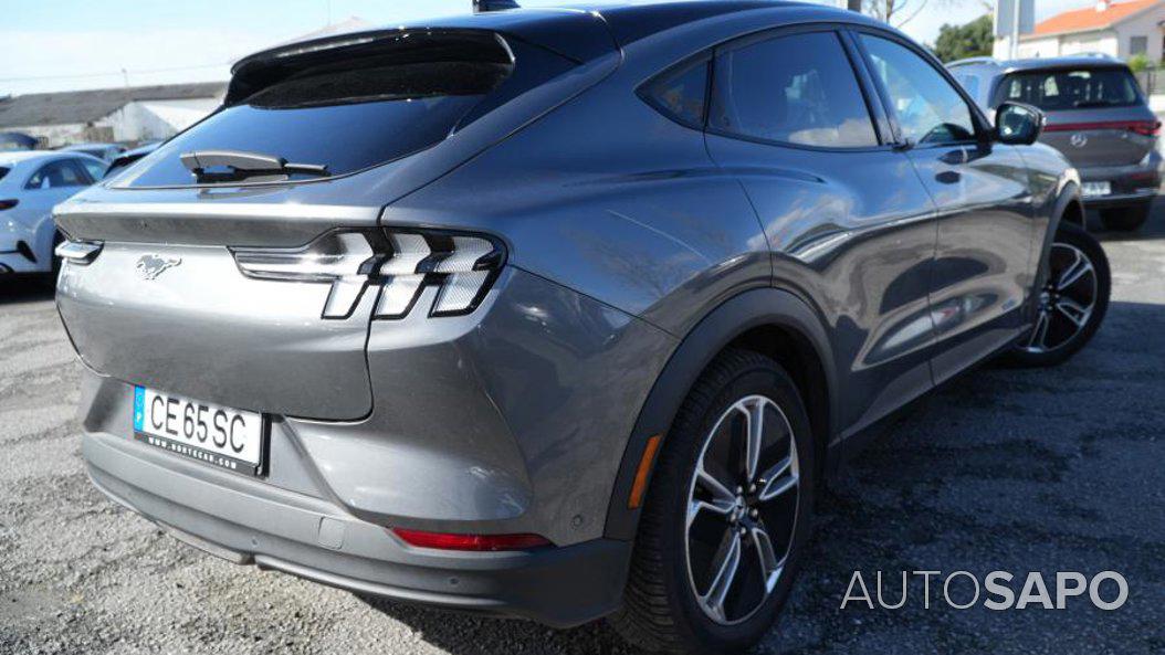 Ford Mustang Mach-E de 2024