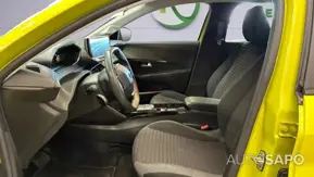 Peugeot E-208 de 2025