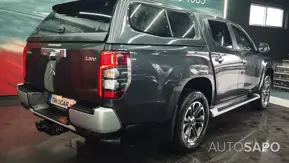 Mitsubishi L200 Strakar de 2025