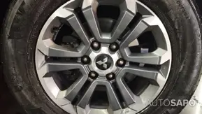 Mitsubishi L200 Strakar de 2025