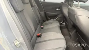 Peugeot 208 1.2 PureTech Allure de 2021