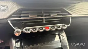 Peugeot 208 1.2 PureTech Allure de 2021