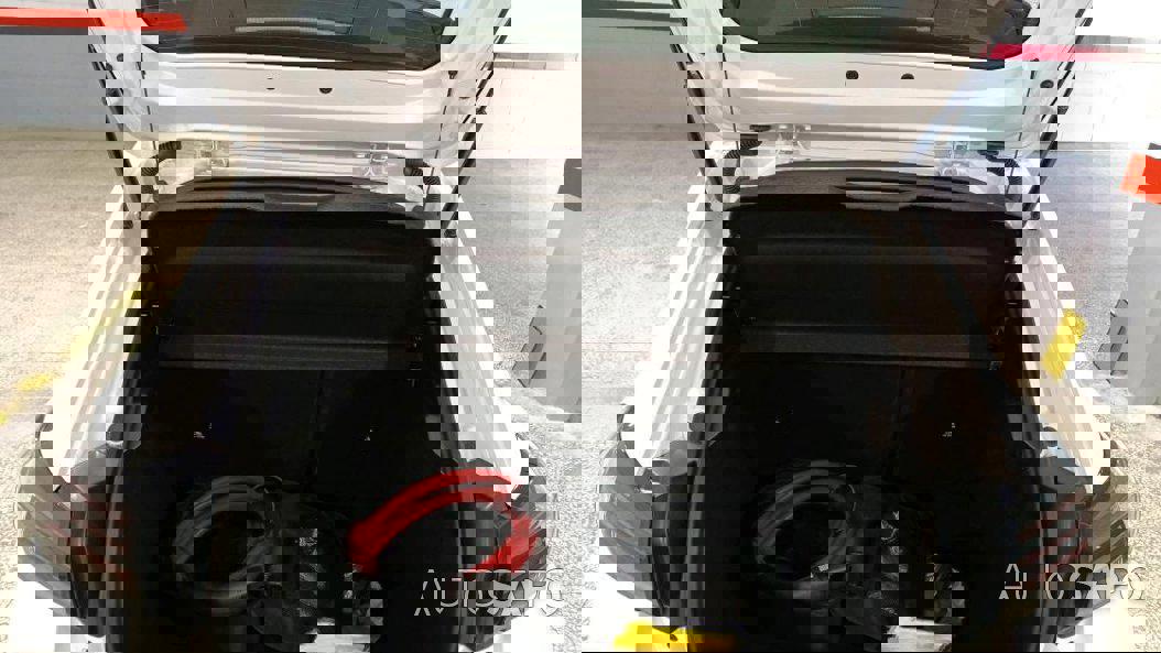 Peugeot E-208 de 2024