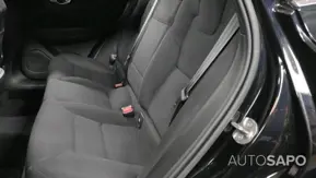 Volvo XC60 2.0 B4 Momentum Plus de 2022