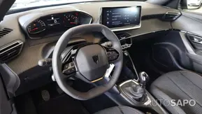 Peugeot 2008 1.2 PureTech Style de 2025