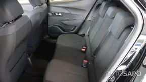 Peugeot 2008 1.2 PureTech Style de 2025