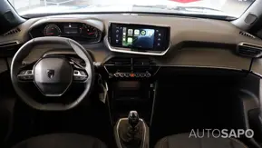 Peugeot 2008 1.2 PureTech Style de 2025