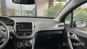 Peugeot 2008 1.2 PureTech Style de 2019