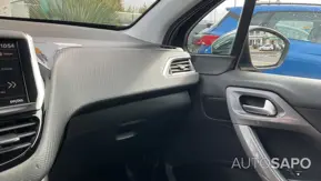 Peugeot 2008 1.2 PureTech Style de 2019