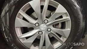 Peugeot 2008 1.2 PureTech Active Pack de 2023