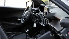 Peugeot 2008 1.2 PureTech Style de 2025