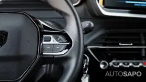 Peugeot 2008 1.2 PureTech Style de 2025