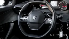 Peugeot 2008 1.2 PureTech Style de 2025