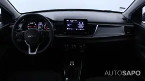 Kia Rio de 2023