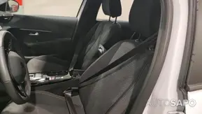 Peugeot E-208 de 2025