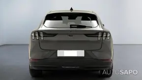 Ford Mustang Mach-E de 2023