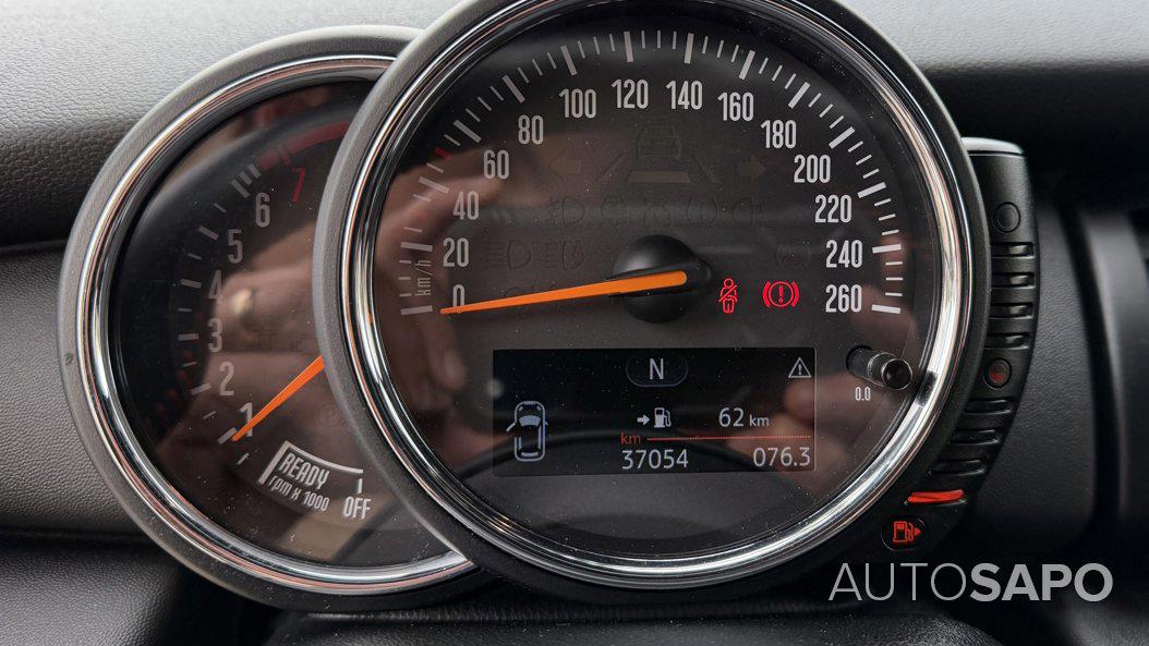 MINI One Standard de 2016