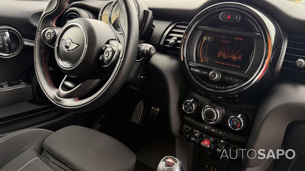 MINI One Standard de 2016