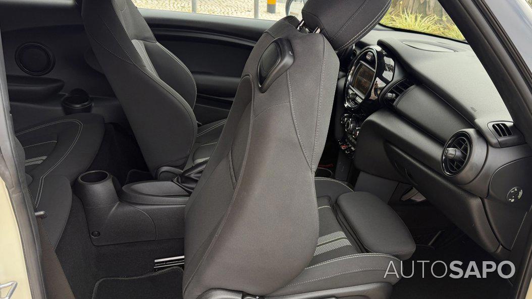 MINI One Standard de 2016