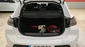 Peugeot E-208 de 2025