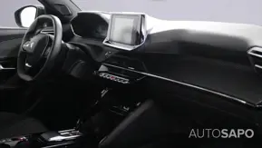 Peugeot e-2008 de 2023