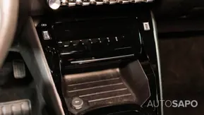 Peugeot e-2008 de 2025