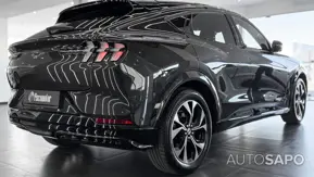 Ford Mustang Mach-E de 2022
