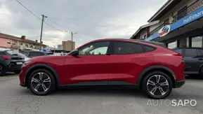 Ford Mustang Mach-E de 2025