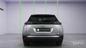 Peugeot e-2008 de 2023