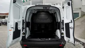 Ford Transit Courier de 2024